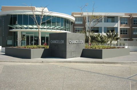 Chancellor Executive Apts-Varsity Lakes - Cruises Travel 0