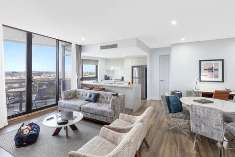 Meriton Suites Church Street, Parramatta - Cruises Travel 1