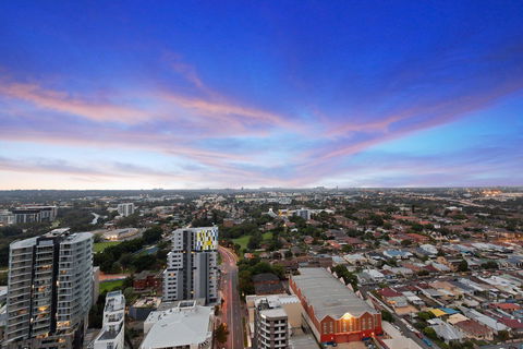 Astra Apartments Parramatta - Skyrise - Cruises Travel 0