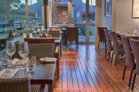 Mantra Pavilion Hotel Wagga Wagga - Travel Agents 1