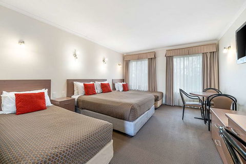 Comfort Inn Heritage Wagga - Travel Agents 1