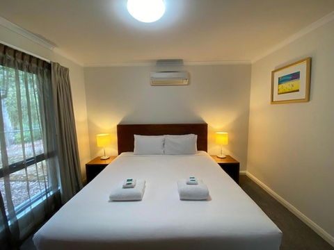 Margarets In Town Apartments - Cruises Travel 5
