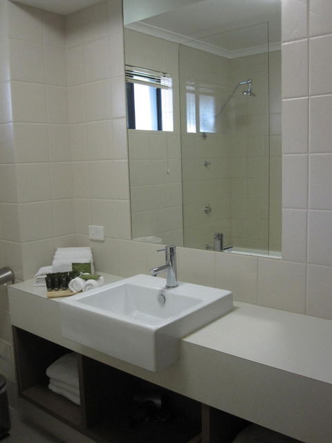 Margarets In Town Apartments - Cruises Travel 6