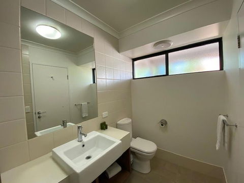 Margarets In Town Apartments - Cruises Travel 12