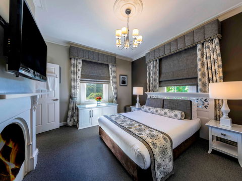 Grand Mercure Basildene Manor - Cruises Travel 6