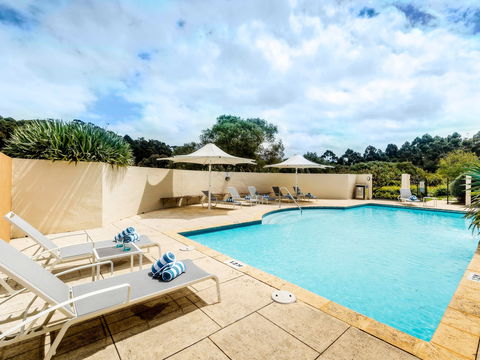 Grand Mercure Basildene Manor - Cruises Travel 16