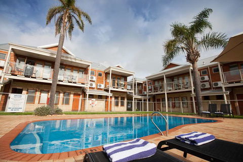 Royal Palms Resort By Nightcap - Cruises Travel 7
