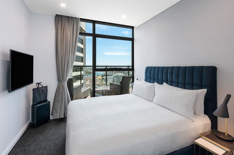 Meriton Suites Sussex Street, Sydney - Cruises Travel 14