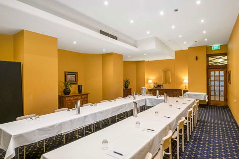 Castlereagh Boutique Hotel, Ascend - Cruises Travel 11