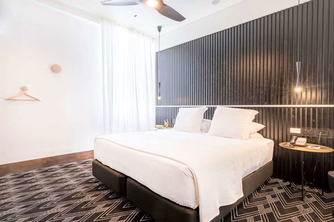 Castlereagh Boutique Hotel, Ascend - Cruises Travel 16