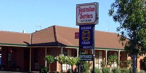 Australian Settlers Motor Inn - Travel Agents 0