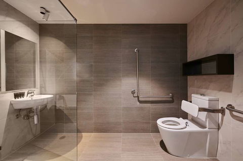Hotel Kurrajong Canberra - Cruises Travel 6
