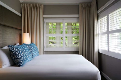 Hotel Kurrajong Canberra - Cruises Travel 12