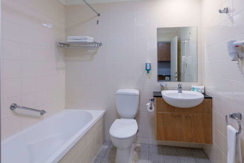 Nesuto Canberra Apartment Hotel - Tourism Guide 4