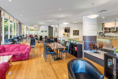 Nesuto Canberra Apartment Hotel - Tourism Guide 7
