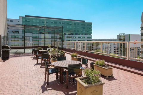 Nesuto Canberra Apartment Hotel - Tourism Guide 17
