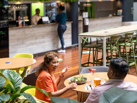 Novotel Darwin Atrium - Travel Search 13