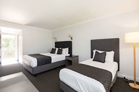 Lincoln Downs Resort, BW Signature Coll - Cruises Travel 6
