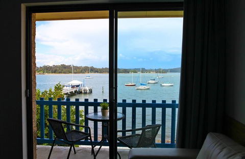 Mariners On The Waterfront - Cruises Travel 8
