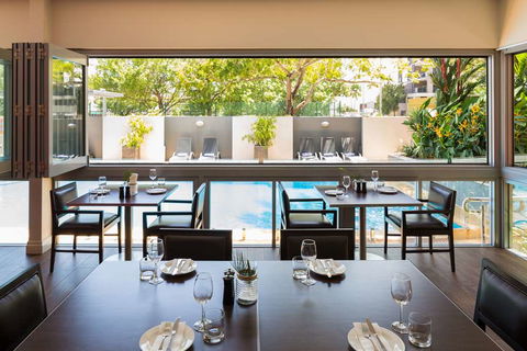 H On Smith Hotel - Cruises Travel 10