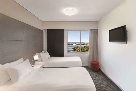 Adina Apartment Hotel Darwin Waterfront - Cruises Travel 6
