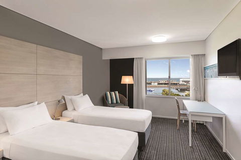 Vibe Hotel Darwin Waterfront - Cruises Travel 8