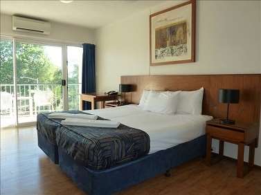 Cullen Bay Resorts - Cruises Travel 3