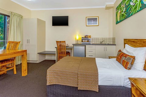 Quality Hotel Darwin Airport - Cruises Travel 12