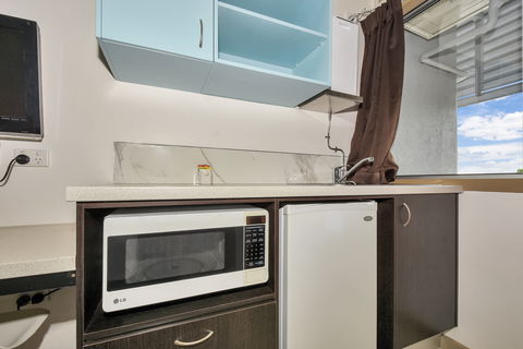 Vitina Studio Motel - Cruises Travel 10