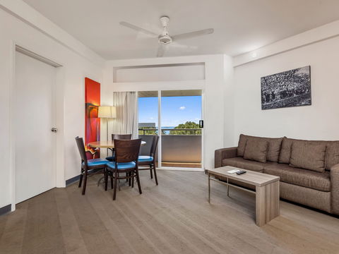 Novotel Darwin Atrium - Cruises Travel 6