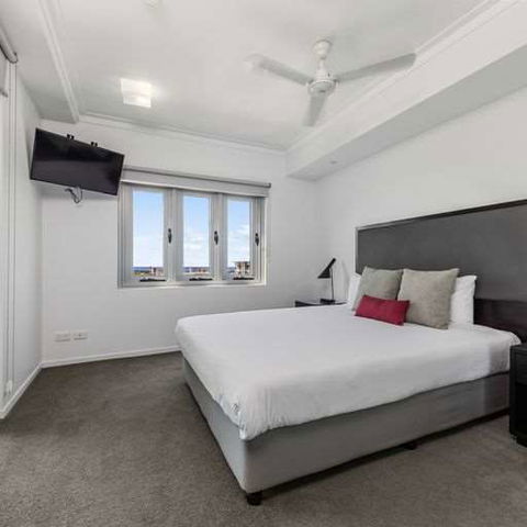 H On Mitchell Apartment Hotel - Cruises Travel 3