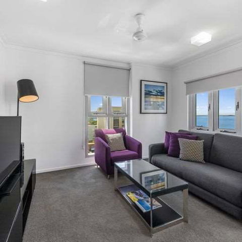 H On Mitchell Apartment Hotel - Cruises Travel 10