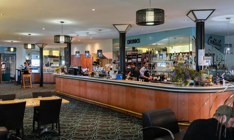 Aurora Ozone Hotel - Tourism Guide 5