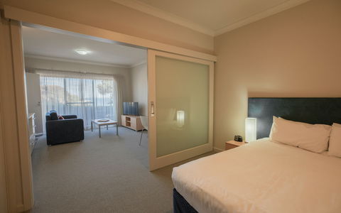 Aurora Ozone Hotel - Tourism Guide 7