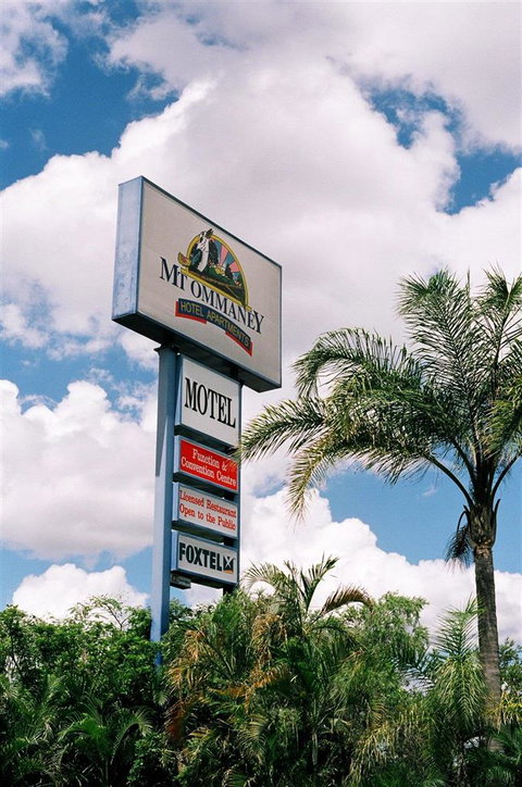 Mount Ommaney Hotel Apartments - Tourism Guide 0
