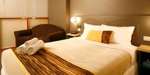 Lorne Coachman Inn - Travel Agents 2