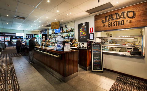 Nightcap At Jamison Hotel - Cruises Travel 2