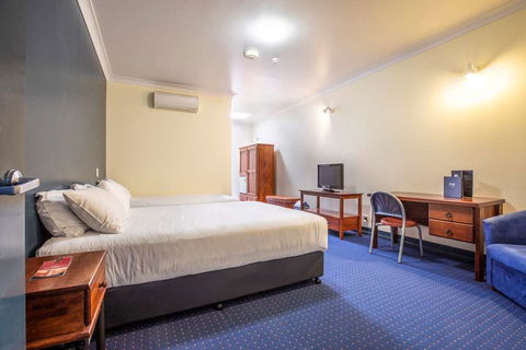 Atherton Hotel - Tourism Guide 2