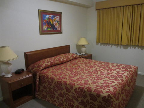 Springwood Tower Apartment Hotel - Cruises Travel 1