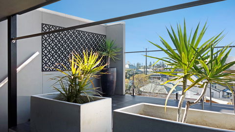 Semaphore Splash Apartments - Cruises Travel 0