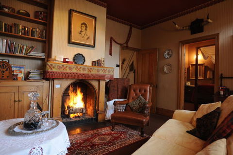 Alice's Cottages - Tourism Guide 1