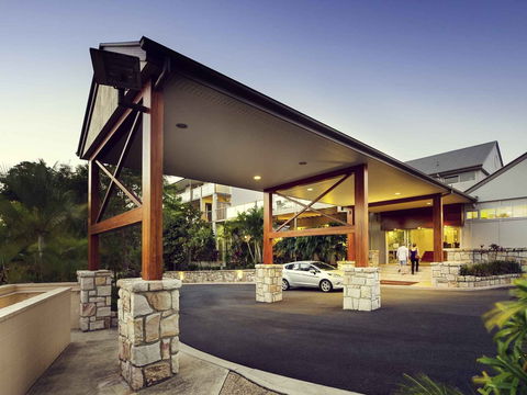 Mercure Clear Mountain Lodge - Tourism Guide 0