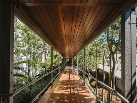 Mercure Clear Mountain Lodge - Tourism Guide 2