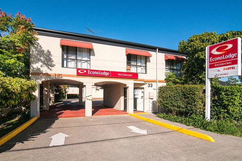 Econo Lodge Waterford - Travel Agents 0