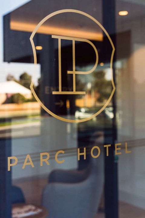 Parc Hotel - Tourism Guide 0