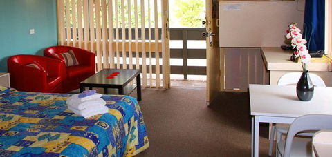 Jetty Motel - Tourism Guide 0