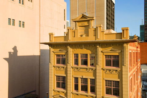 Adelaide Paringa Motel - Tourism Guide 0