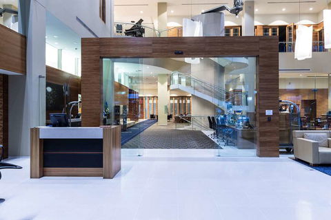 RACV City Club - Tourism Guide 2