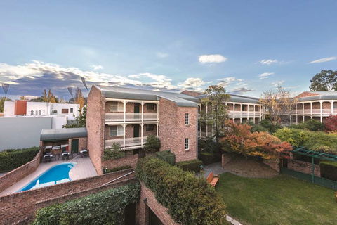 Adina Serviced Apts Canberra Kingston - Tourism Guide 1