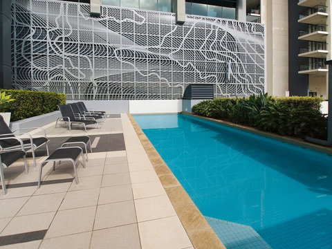 Oaks 212 Margaret - Travel Agents 2